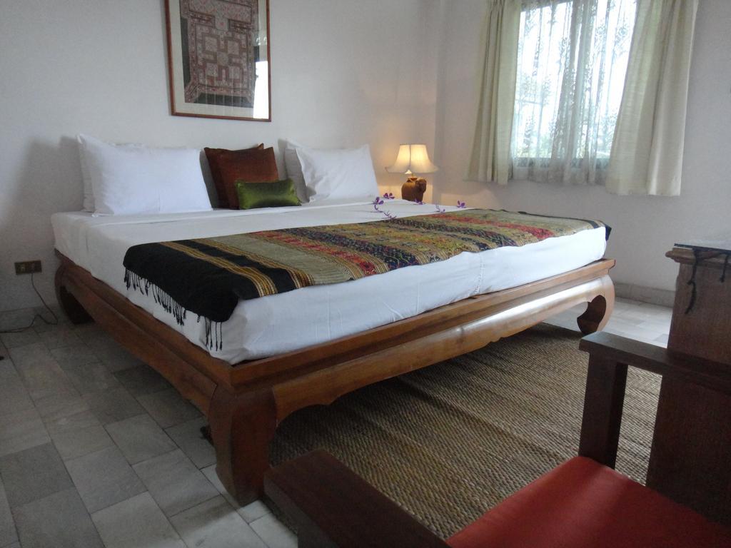 The Red Hibicus Guest House Chiang Mai Eksteriør bilde